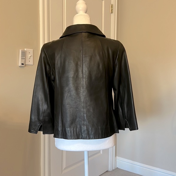 Cropped black leather jacket - Picture 2 of 5